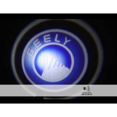 Проекция на двери с эмблемой Geely